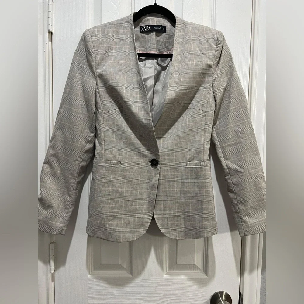 Small Zara Light Gray Plaid Blazer / Jacket
